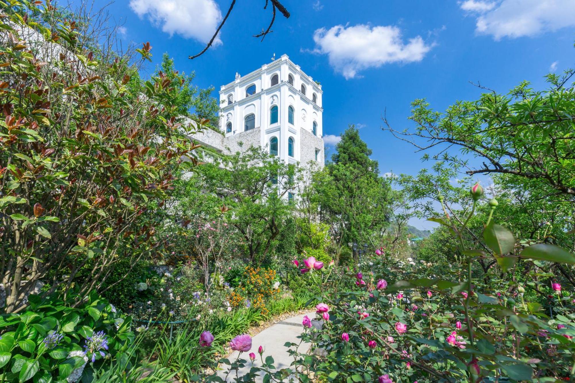 シルク パス グランド リゾート ＆ スパ サパ エクステリア 写真 The Rose Garden